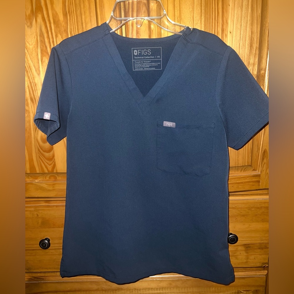 FIGS Women’s Scrub Set